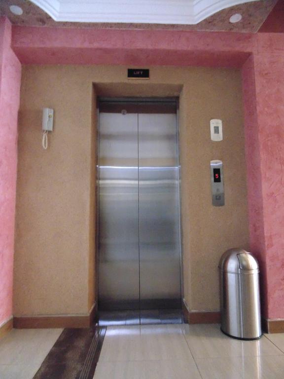 נקורו Eagle Palace Hotel מראה חיצוני תמונה