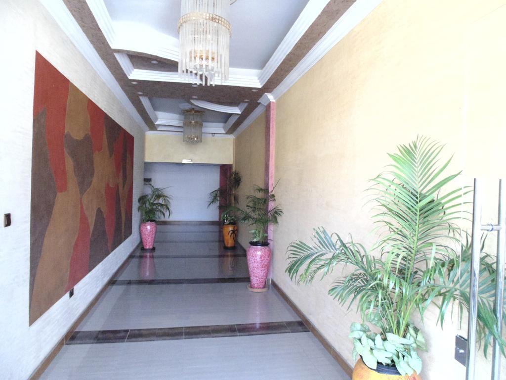 נקורו Eagle Palace Hotel מראה חיצוני תמונה
