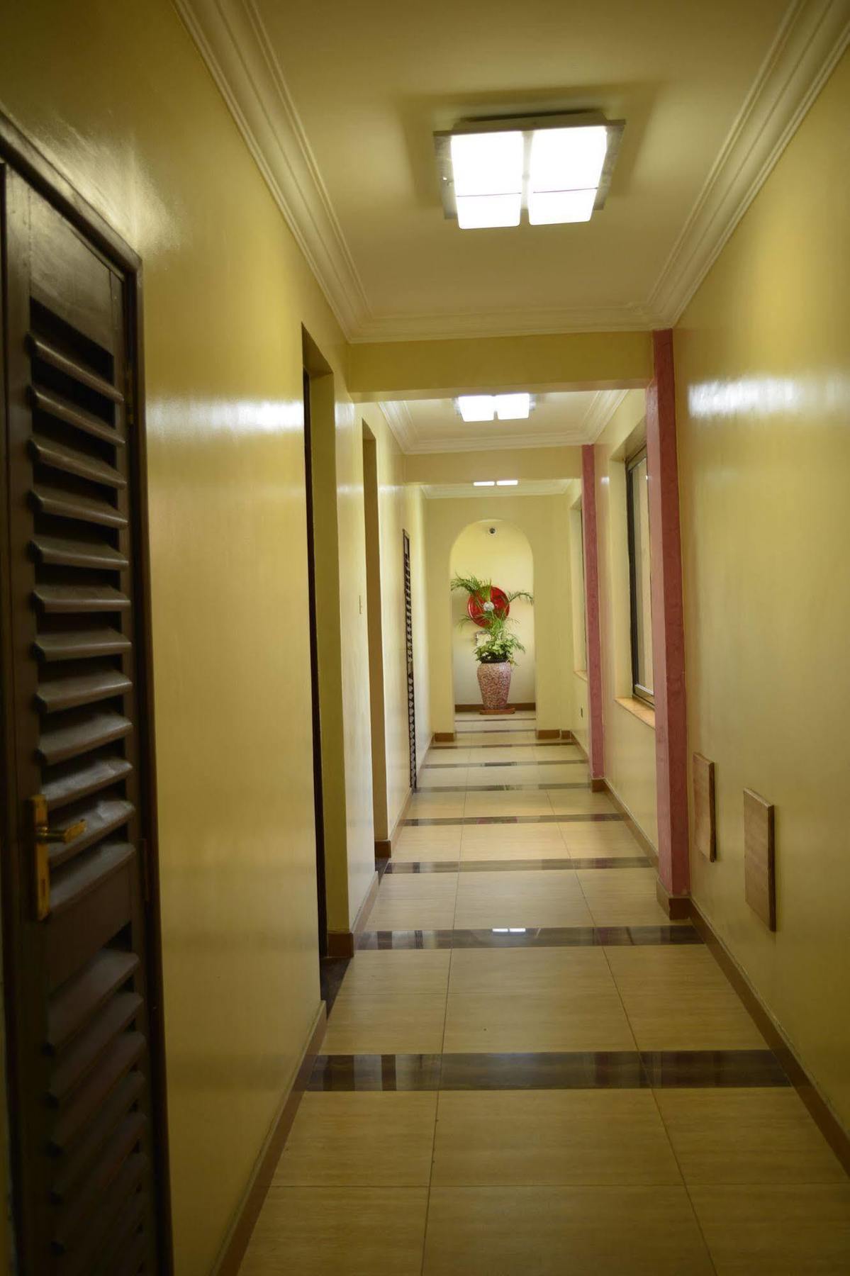 נקורו Eagle Palace Hotel מראה חיצוני תמונה
